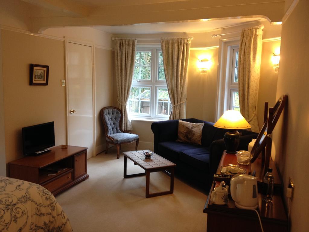 Clayhill House Bed & Breakfast Lyndhurst Exterior foto